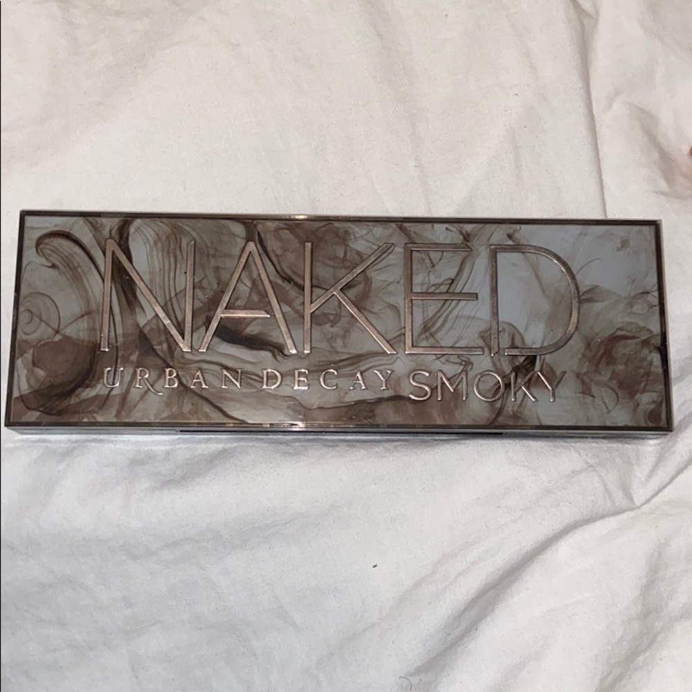 Urban Decay Naked Smoky PALETTE